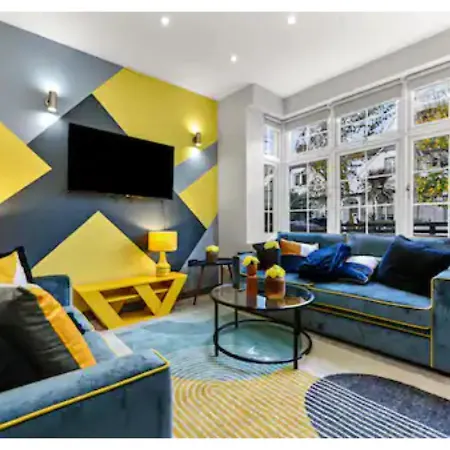 Three Bedroom Home - Perfect For Large Groups
